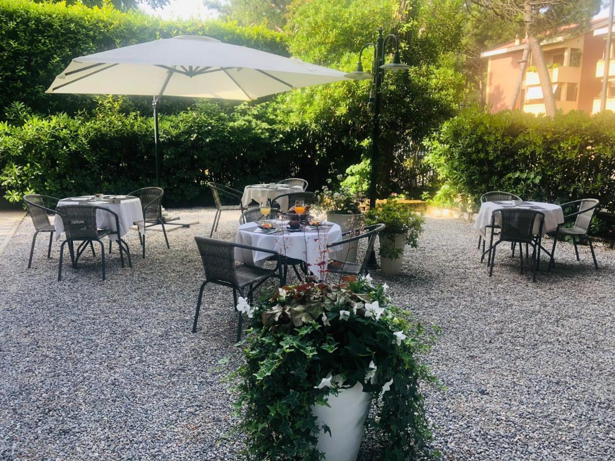 Hotel B&B Des Bains Milano Marittima Exteriér fotografie