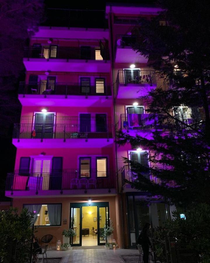 Hotel B&B Des Bains Milano Marittima Exteriér fotografie